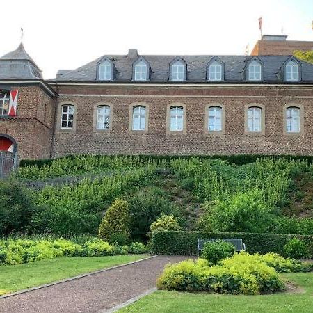 Burg Wassenberg Hotell Eksteriør bilde