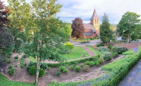 Burg Wassenberg Hotell Eksteriør bilde